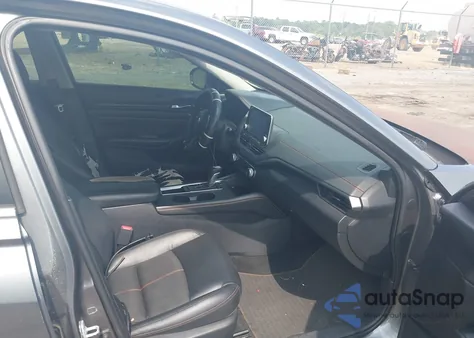 2019 Nissan Altima 2.5 Sr z USA, uszkodzony, nr VIN 1N4BL4CV8KC220878